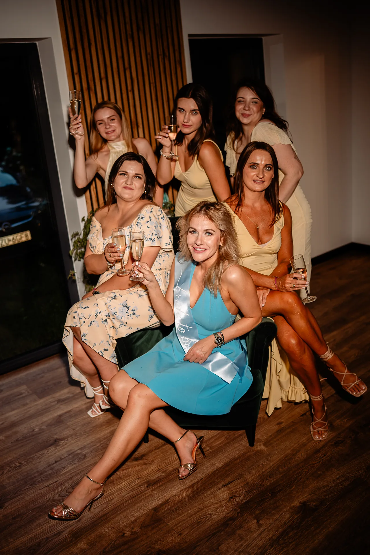 Sesja z wieczoru panieńskiego — fotograf Tobiasz Kaczmarczyk, Żuromin, zdjęcie 14