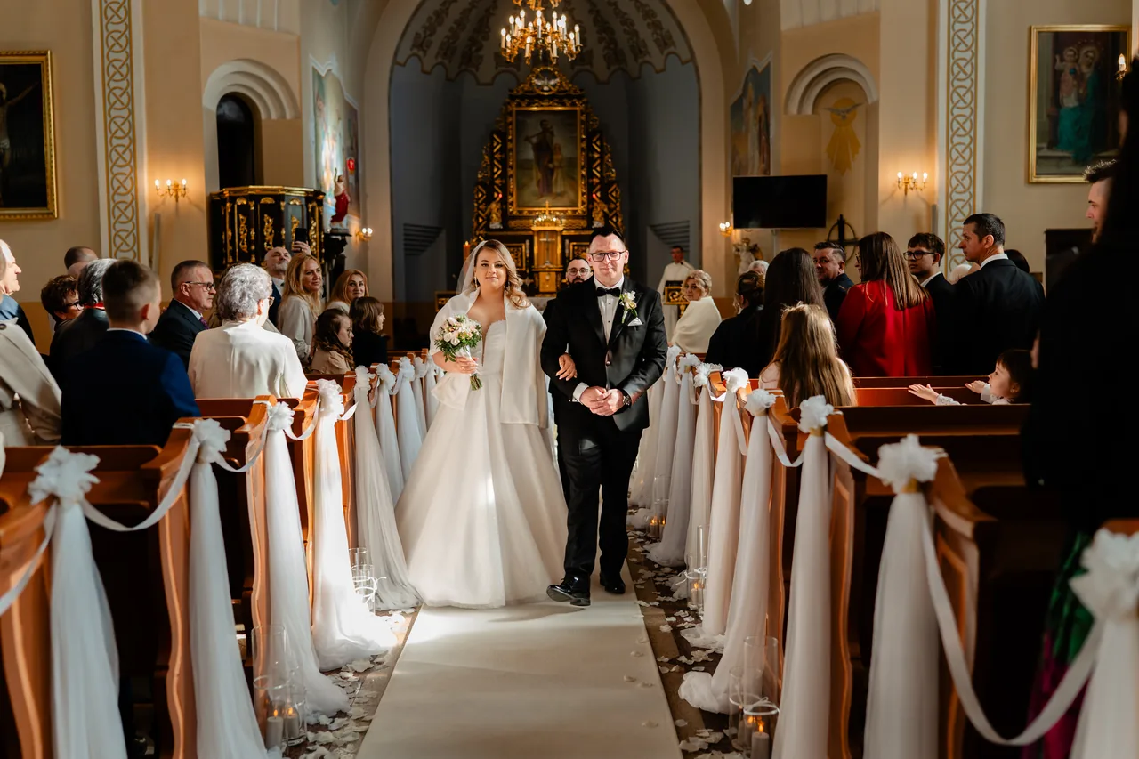 Reportaż ślubny, wybrane kadry — fotograf Tobiasz Kaczmarczyk, Żuromin, zdjęcie 30